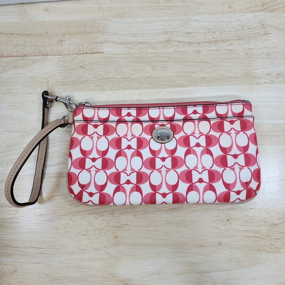 Coach Peyton Dream C Go-Go Wristlet Hot Pink Coral White Signature Patent Wallet